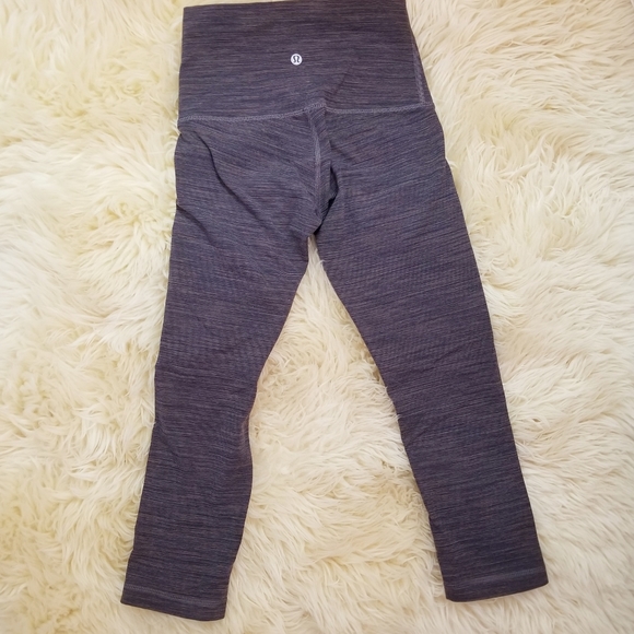 Lululemon🍋 Wunder Under Crop (Hi-Rise) *Full-On Luxtreme 21 - Picture 6 of 10
